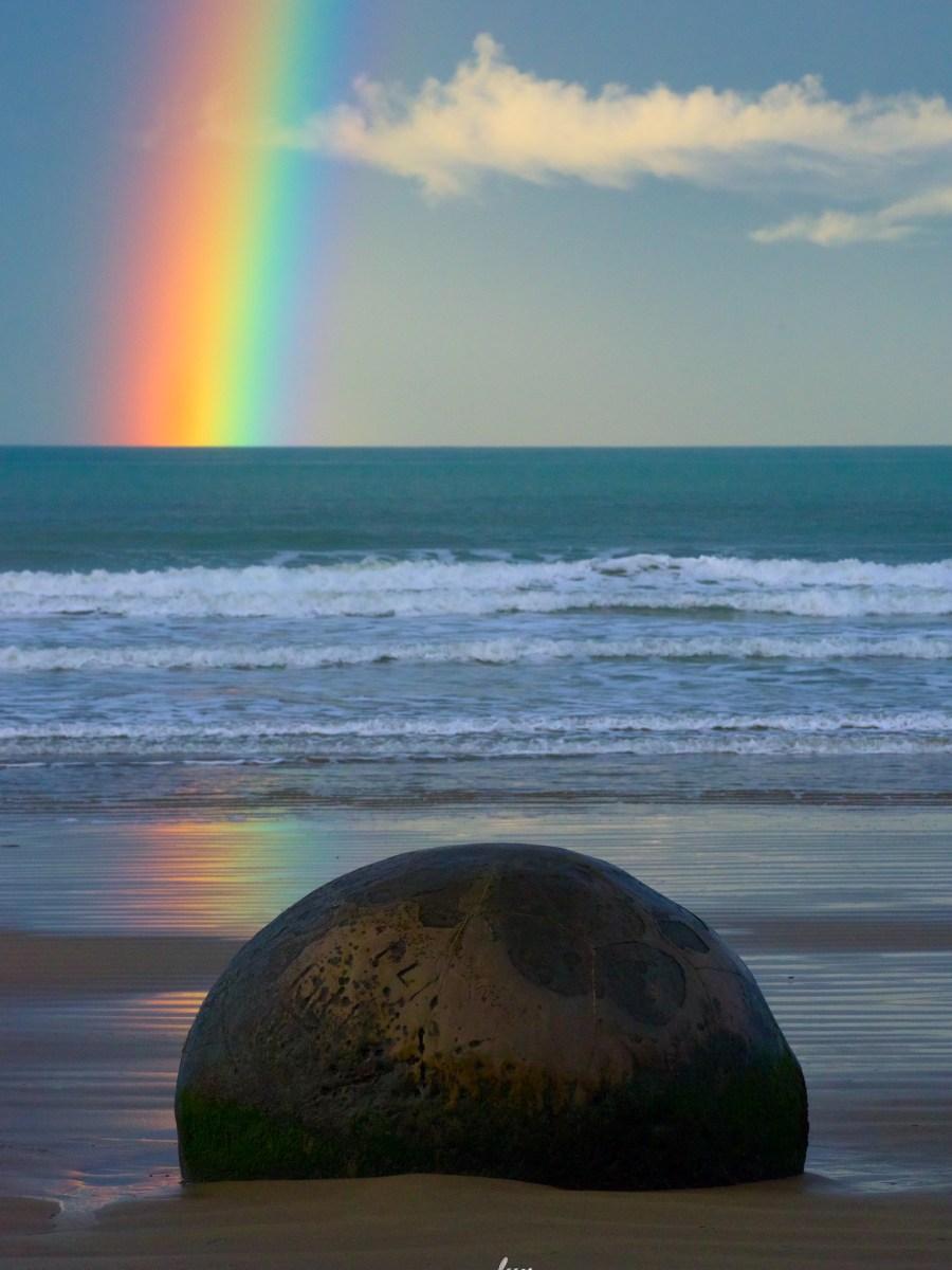 [Photo Journal Spotlight] Moeraki&nbsp;Boulders